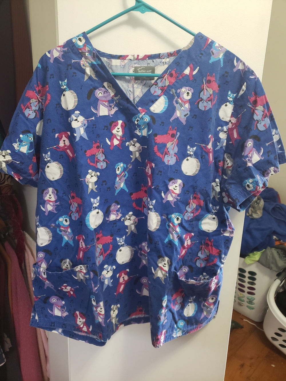 Butter-soft Blue Women's Scrub Top Jazz Dog Print 2x 'Jazz It Up'